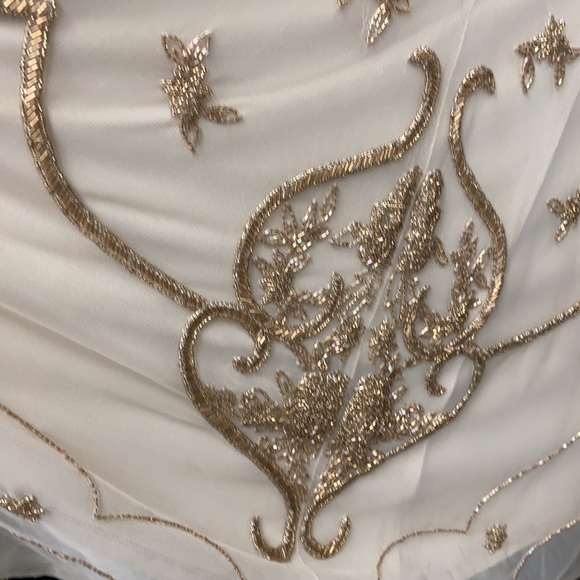 Theia cap sleeves V-Neck fully beaded long gown - Picture 8 of 12